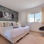 Julieta - Ibiza Ciudad * Santa Eularia des Riu